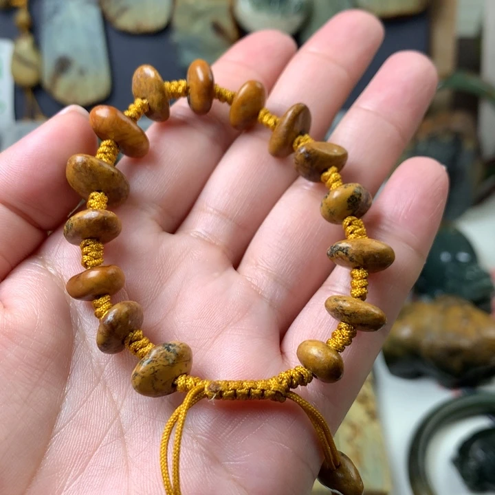 岫岩河磨玉（透闪石质玉）手串未镶嵌猫****官