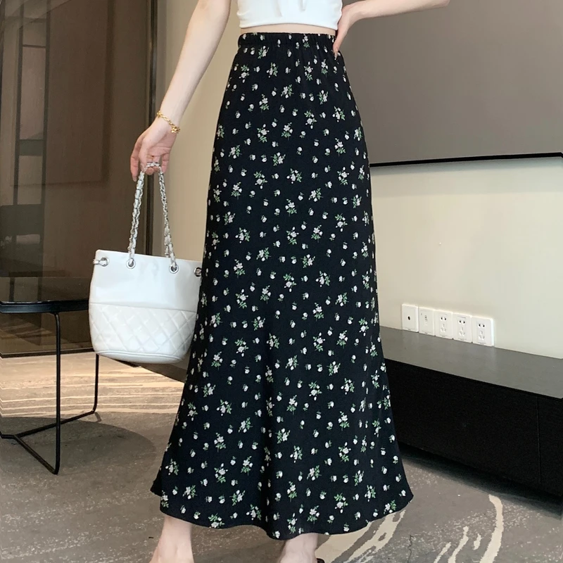 田园风黑色碎花半身裙女2025新款夏季法式中长款包臀鱼尾裙一步裙