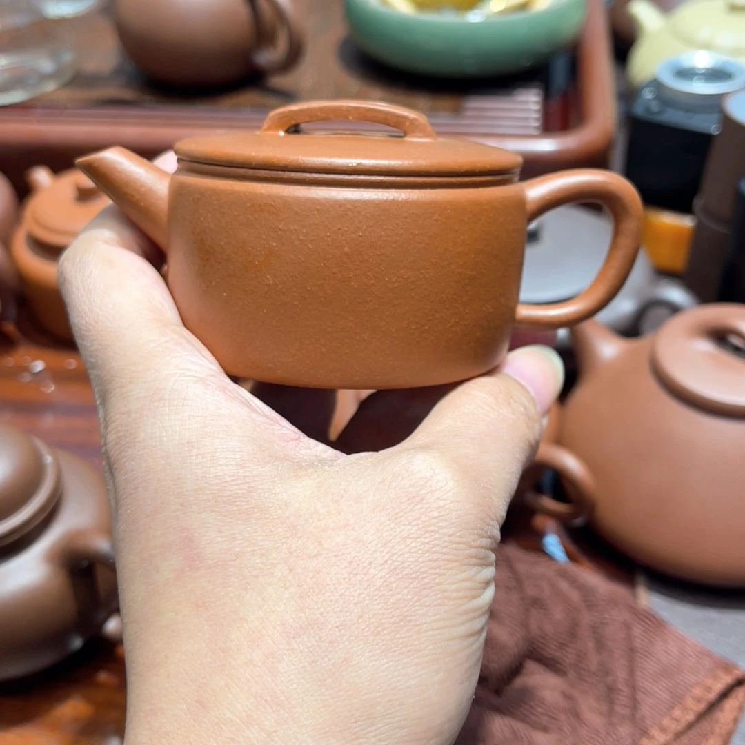 紫砂茶壶神****?哈哈哈哈