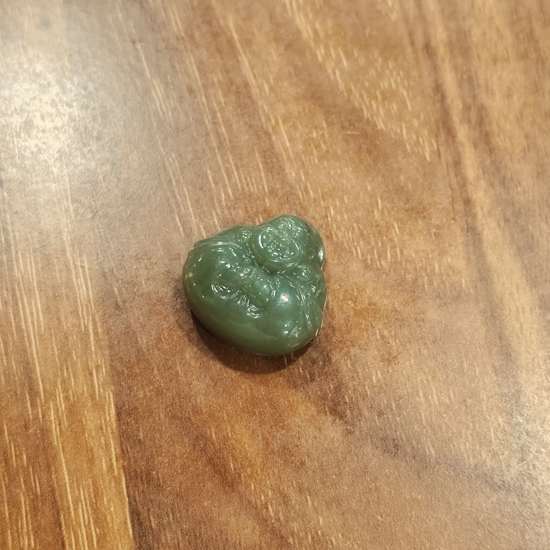 【新人福利】和田玉抱抱佛吊坠 约25mm（配绳）