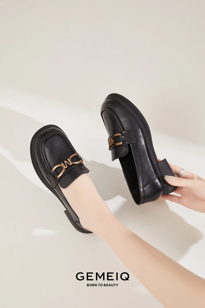 戈美其2024年春季商场同款时尚百搭款乐福鞋金属扣真皮331532632