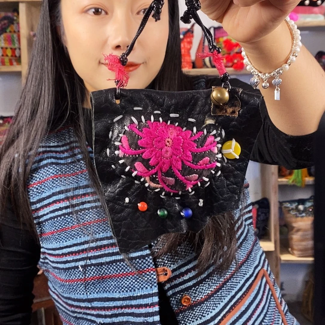 织绣手工制作工艺项链