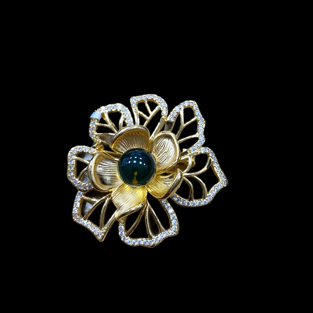 V9920蓝珀胸针孤品