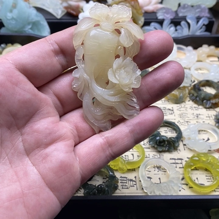 蛇纹石玉合金颈饰