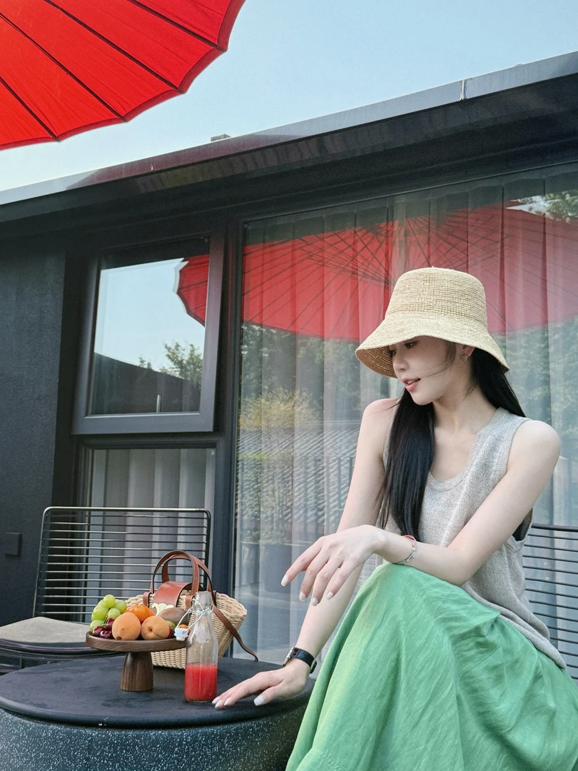 syna希娜 沁心 大U领亚麻空气裸感针织背心