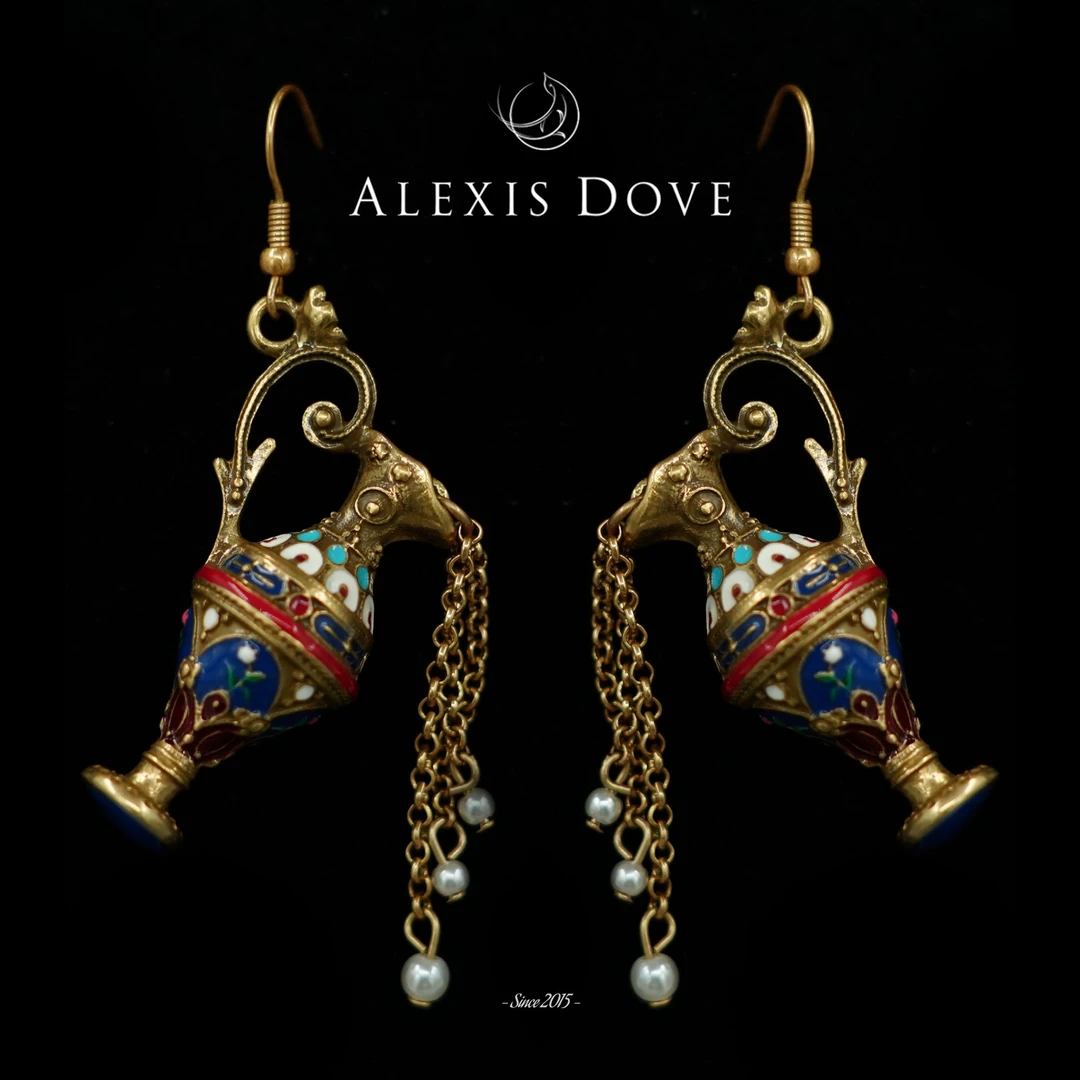 铜合金合成锆石耳饰 复古宫廷风珐琅酒壶耳钉