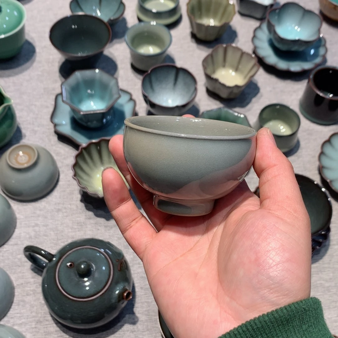 朝****展龙泉青瓷茶具杯子