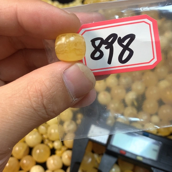 琥珀未镶嵌珠宝奇石瑕疵13.8