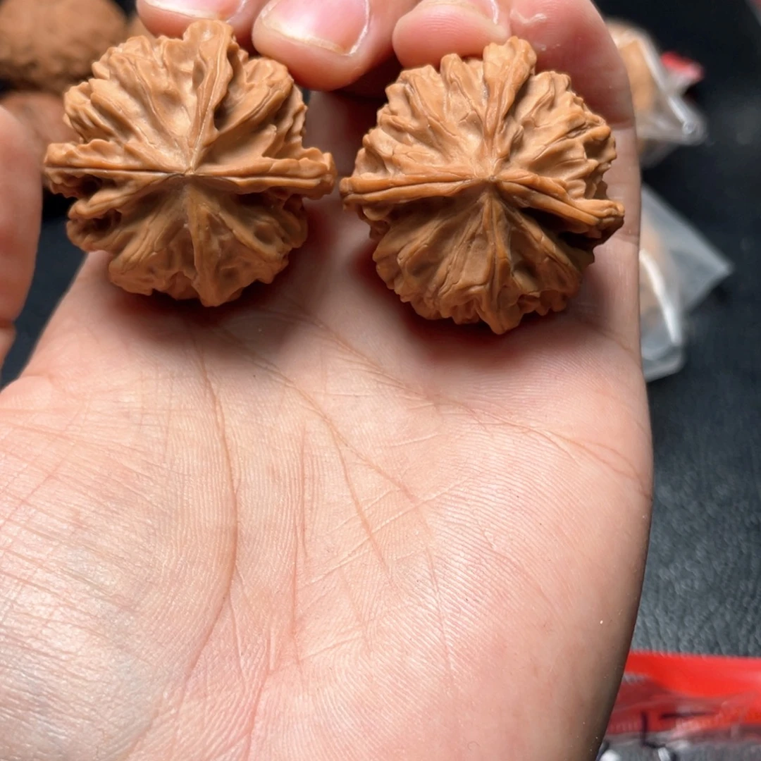 王***泽吊坠文玩核桃文玩核桃吊坠麻核桃200