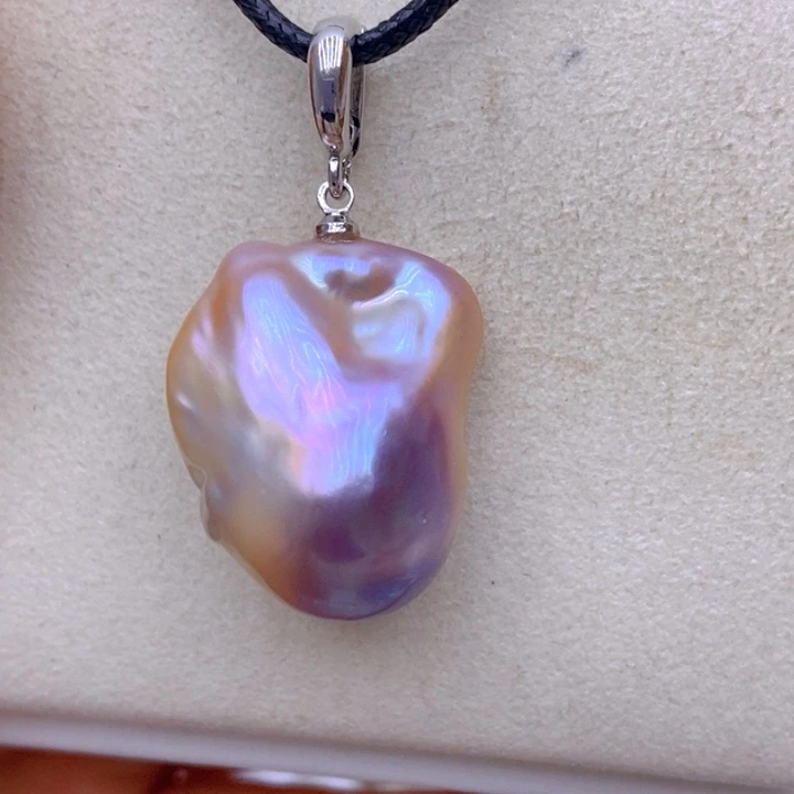 淡水珍珠吊坠(赠链)未镶嵌