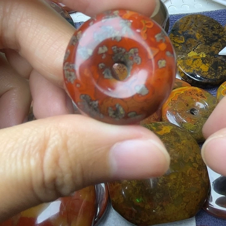 玛瑙/玉髓未镶嵌宣化战国红玛瑙