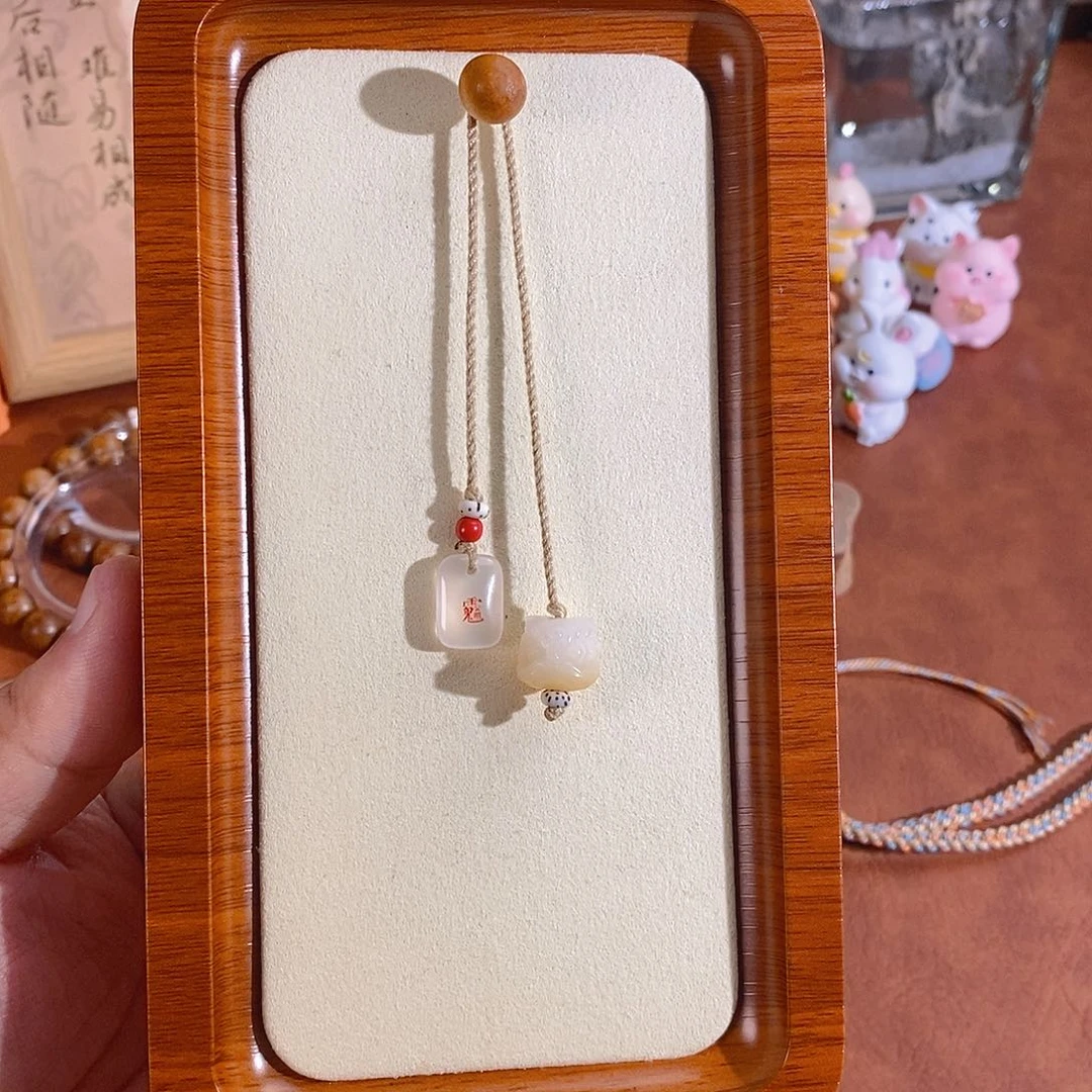 玛瑙/玉髓未镶嵌颈饰玉髓 165