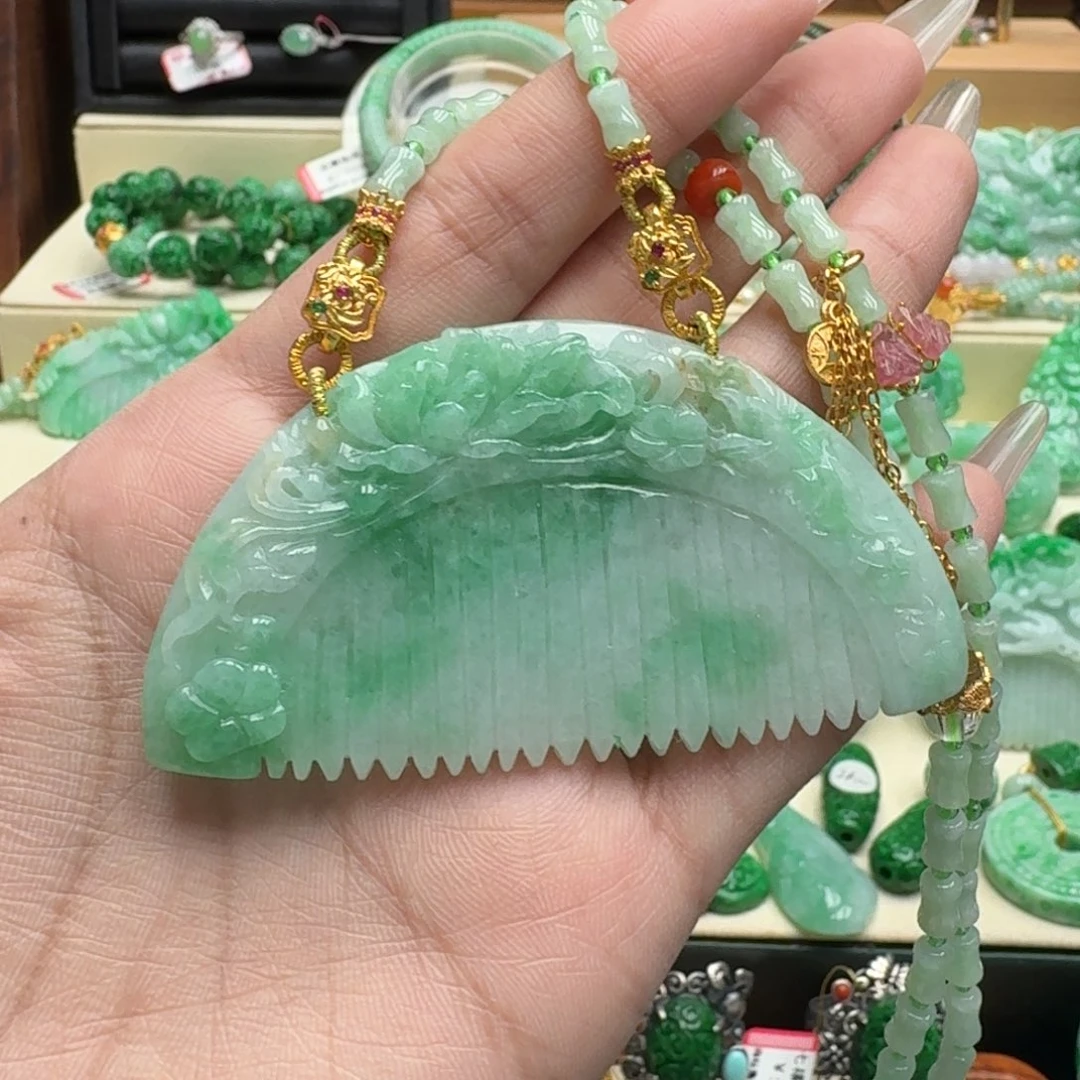 翡翠未镶嵌颈饰翡翠吊坠