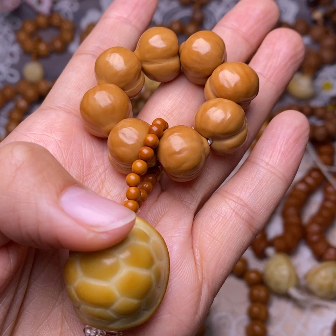 把件猴头核桃柯基屁桃龟甲