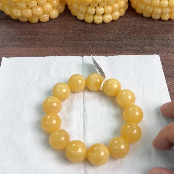 未镶嵌琥珀裸石0210000000