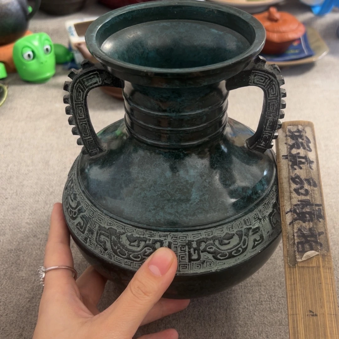 有纪念款陶瓷杯和