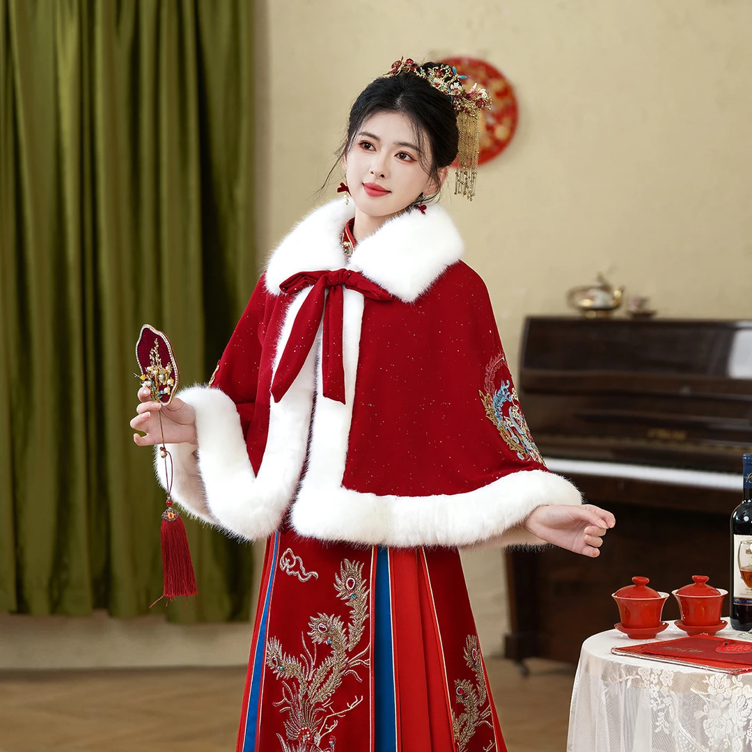 新娘婚纱披肩中式婚礼秀禾服披肩敬酒服旗袍大毛领斗篷冬季厚外搭