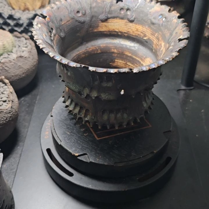泥吉泥泥泥吉吉吉泥