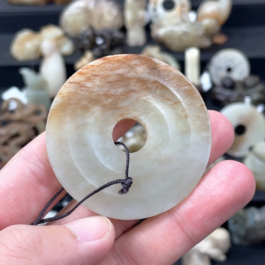 和田玉（糖玉）颈饰未镶嵌用**黄