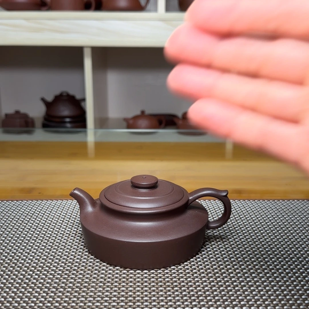 茶壶紫砂金****饰微微瑕半手工深紫泥古卣华庭160ml