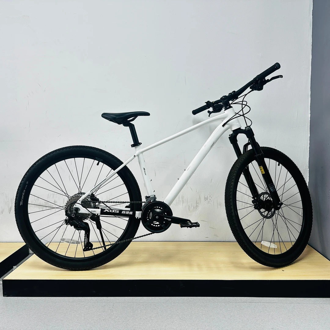 【XI德盛】逐日700山地车 白色 禧玛诺CUES 18速 全铝 25092008庙