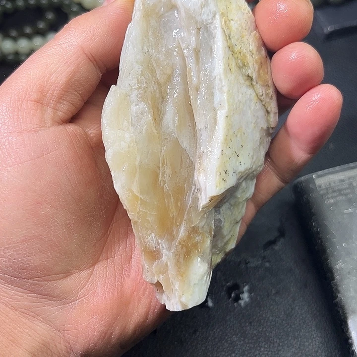 和田玉（糖玉）未镶嵌车挂