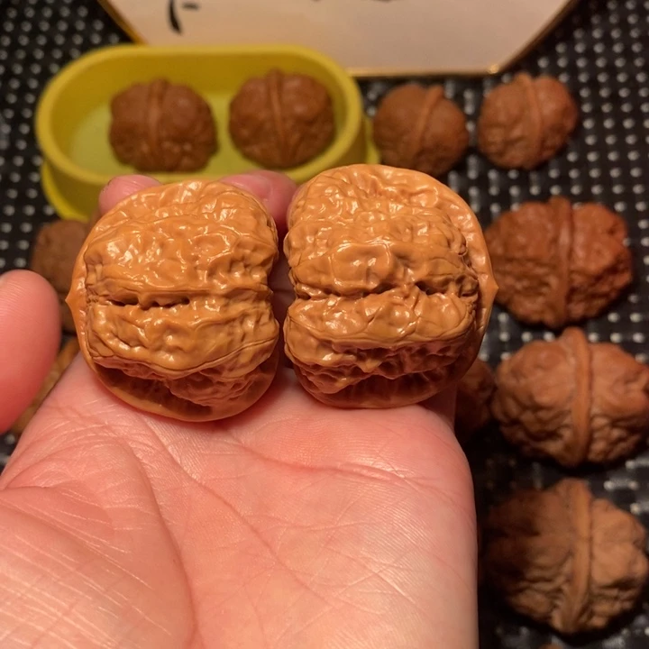把件文玩核桃四开大腿肌肉蛙41尺