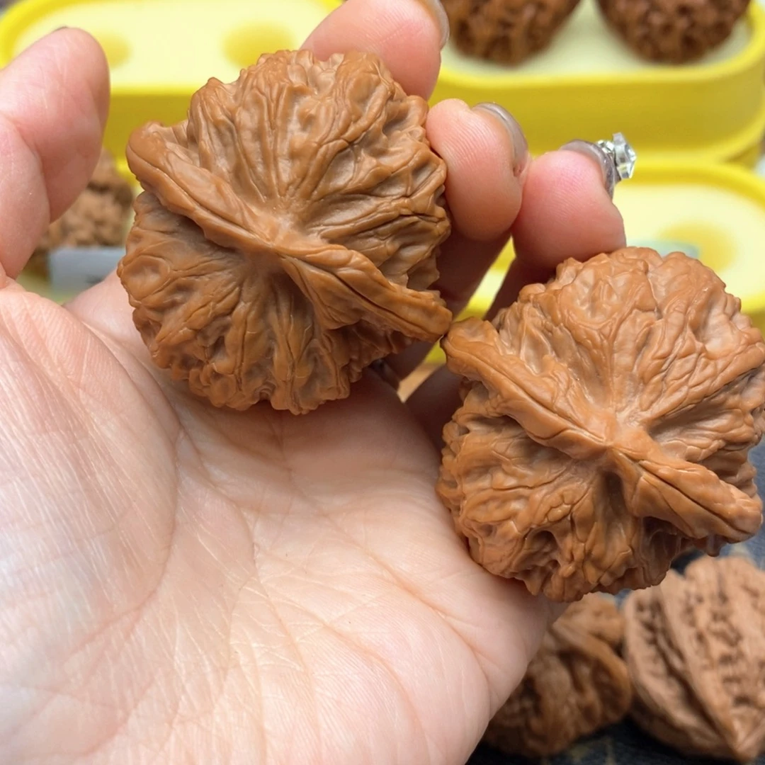 长***丑把件文玩核桃233号金麒麟