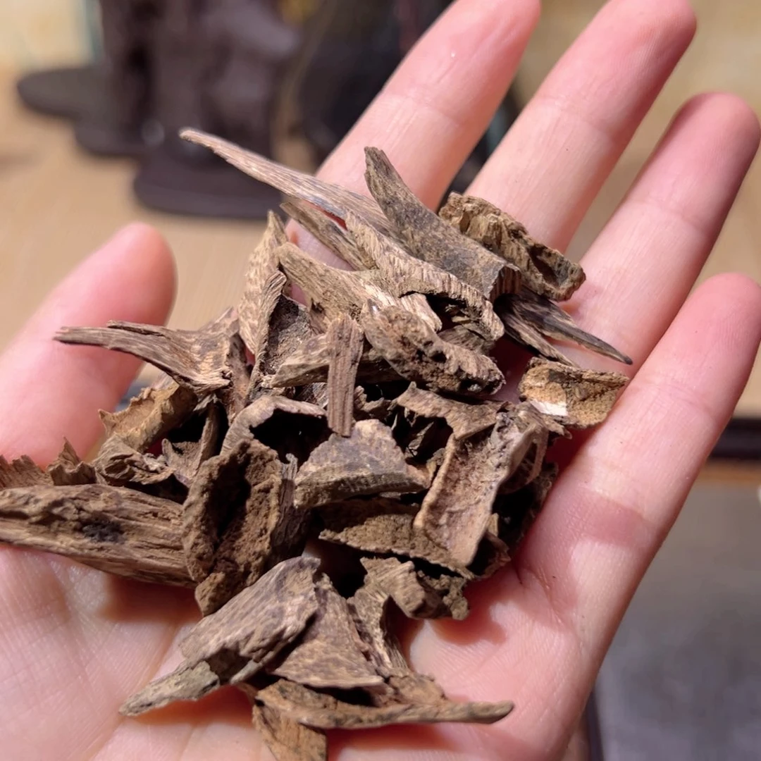 【闪购商品】香榧木海南木料五指山淳化红油虫漏11克