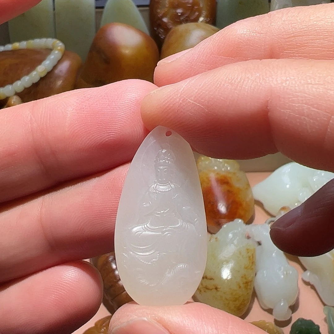 和田玉未镶嵌颈饰