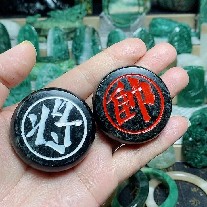 未镶嵌独山玉颈饰