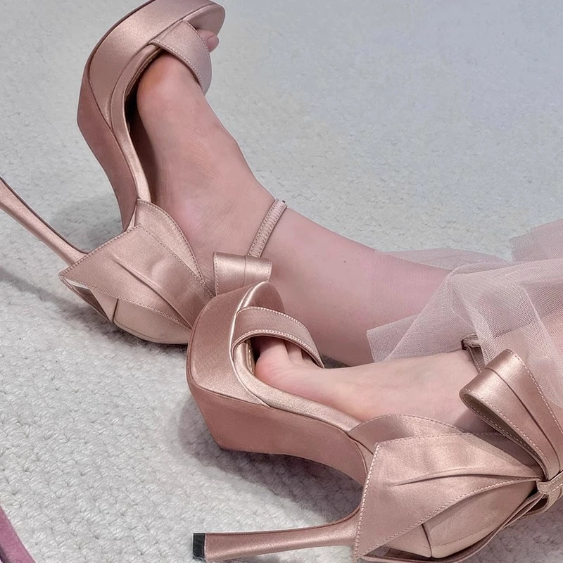 洛丽塔芭蕾宴会一字带扣凉鞋法式防水台香槟色蝴蝶结细跟高跟鞋女