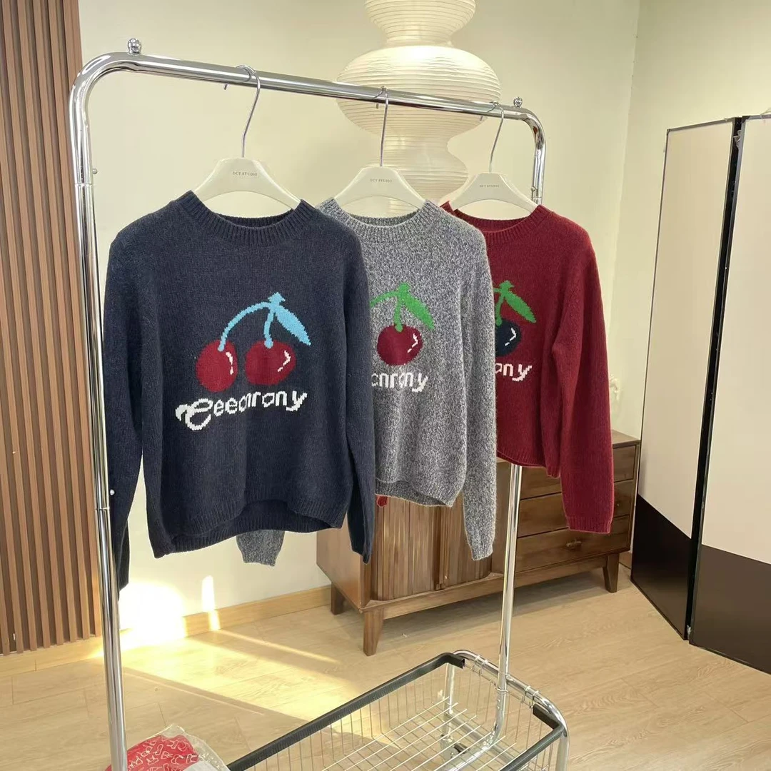 针织衫-010樱桃字母提花宽松套头