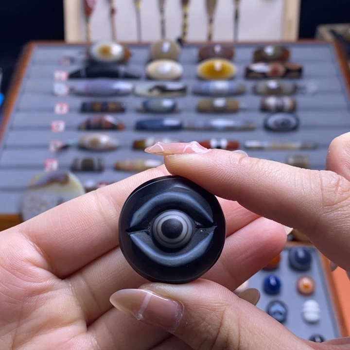 得***轩玛瑙/玉髓未镶嵌颈饰