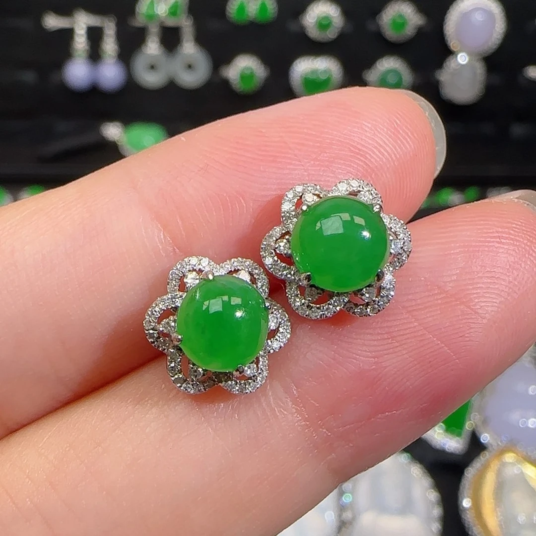 翡翠耳饰18K金镶嵌阳绿蛋面耳钉