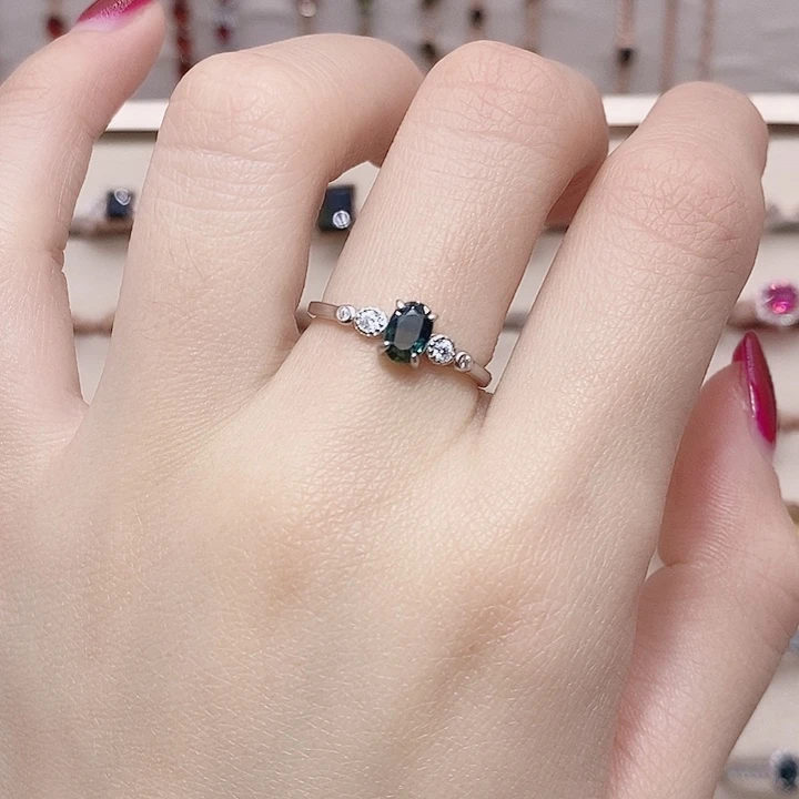 银S925镶嵌戒指蓝宝石戒指