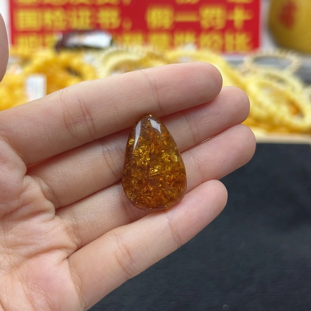 琥珀未镶嵌珠宝奇石
