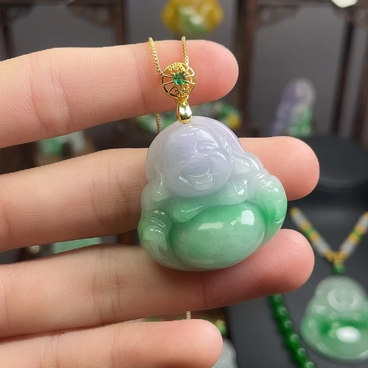 翡翠未镶嵌吊坠(赠链)