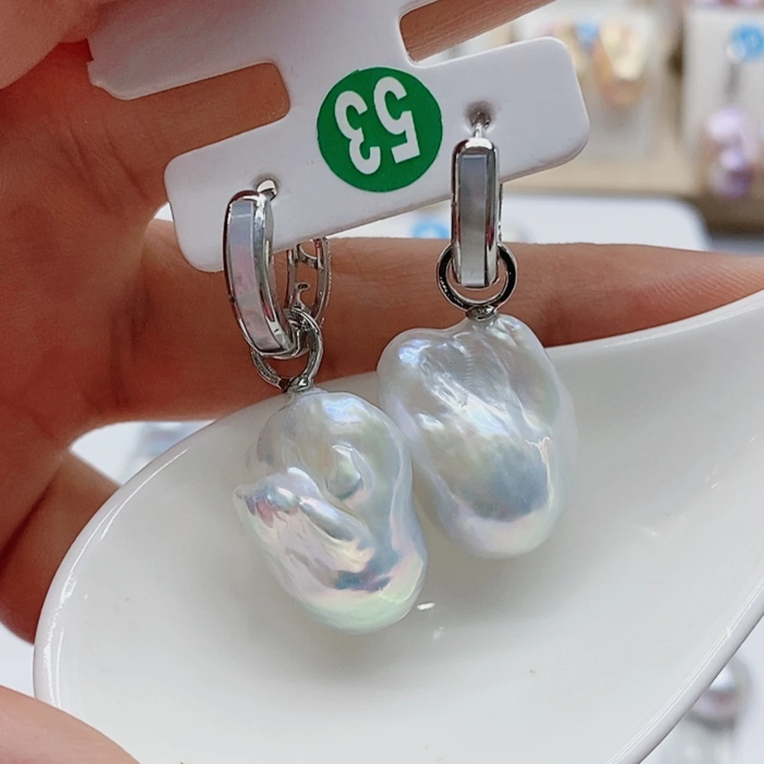 【闪购商品】银S925镶嵌淡水珍珠耳饰爱***睛