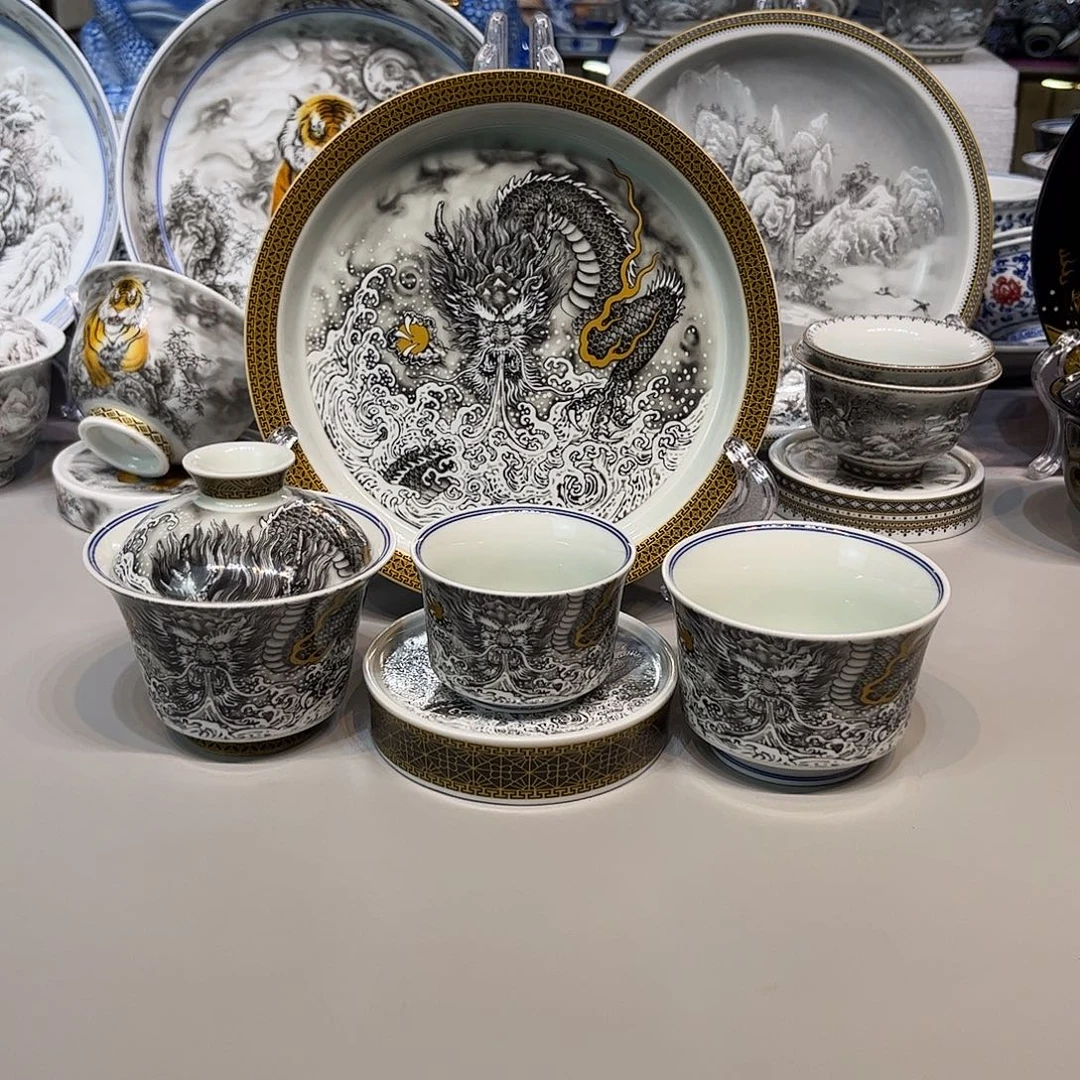 景德镇陶瓷艺术品