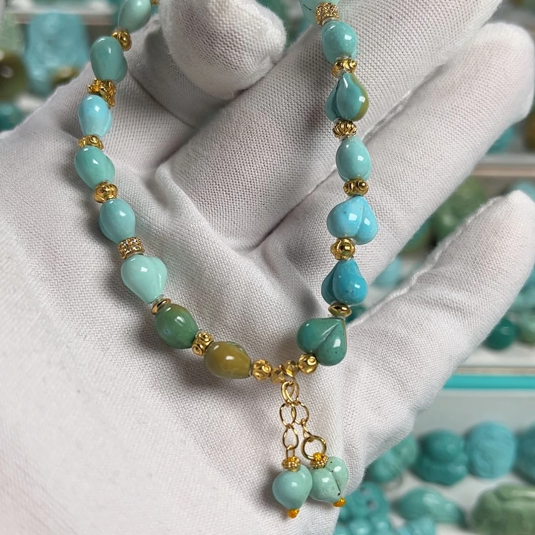 绿松石未镶嵌珠宝奇石