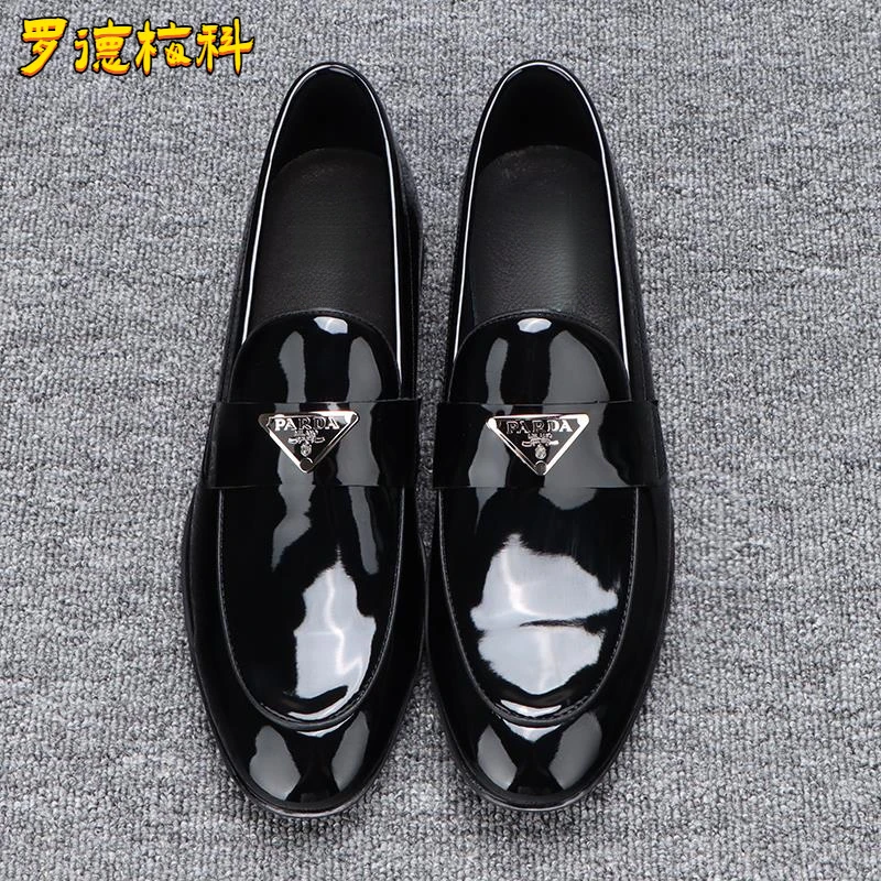 一脚蹬夏季漆皮潮流鞋男款时尚黑色百搭白色软底高档皮鞋亮面鞋子