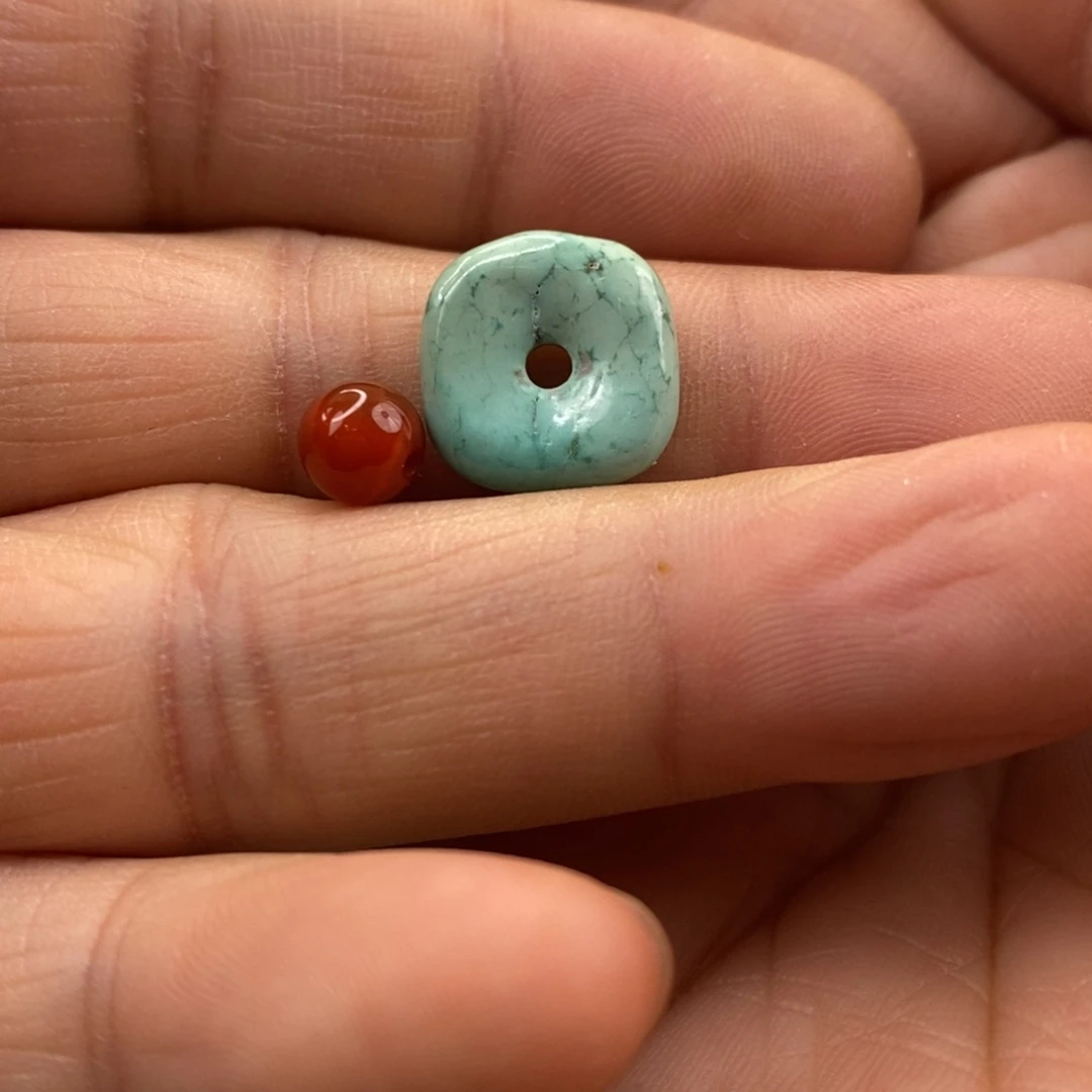 南红玛瑙未镶嵌珠宝奇石