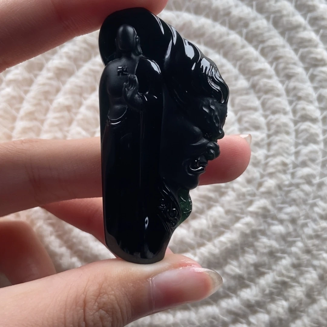 颈饰未镶嵌翡翠禁**默一念