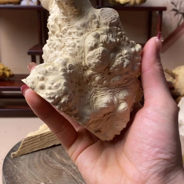 香榧木半***。黄杨木手把件