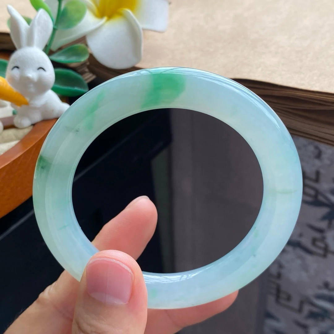 119盘13302号54-9.4-10.1冰绿底绿飘花 绿意灵动有生机翡翠手镯