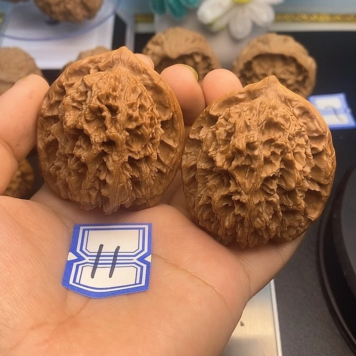 聚***道把件文玩核桃46大花