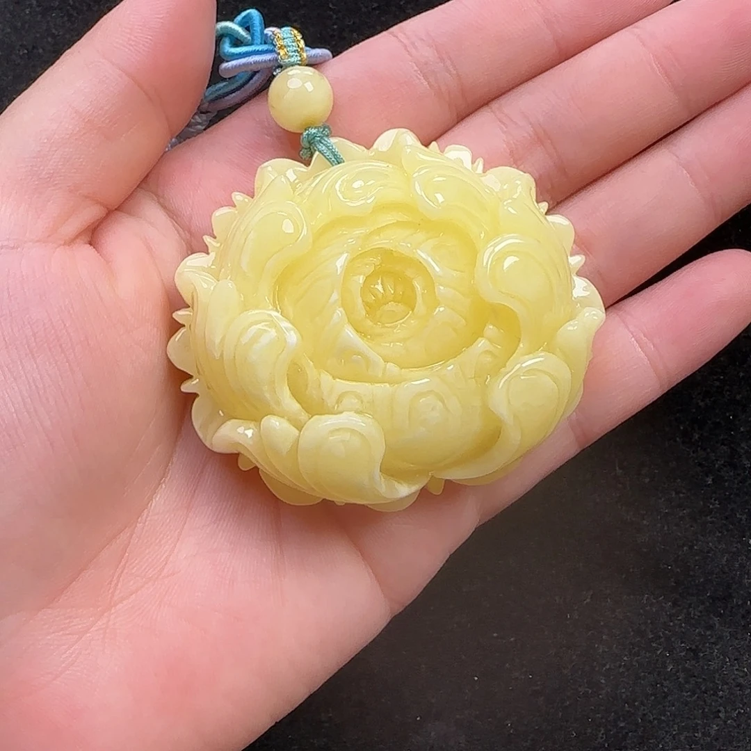 蜜蜡未镶嵌珠宝奇石