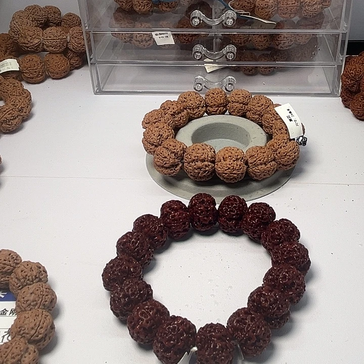 金刚菩提手串纽扣毕业21