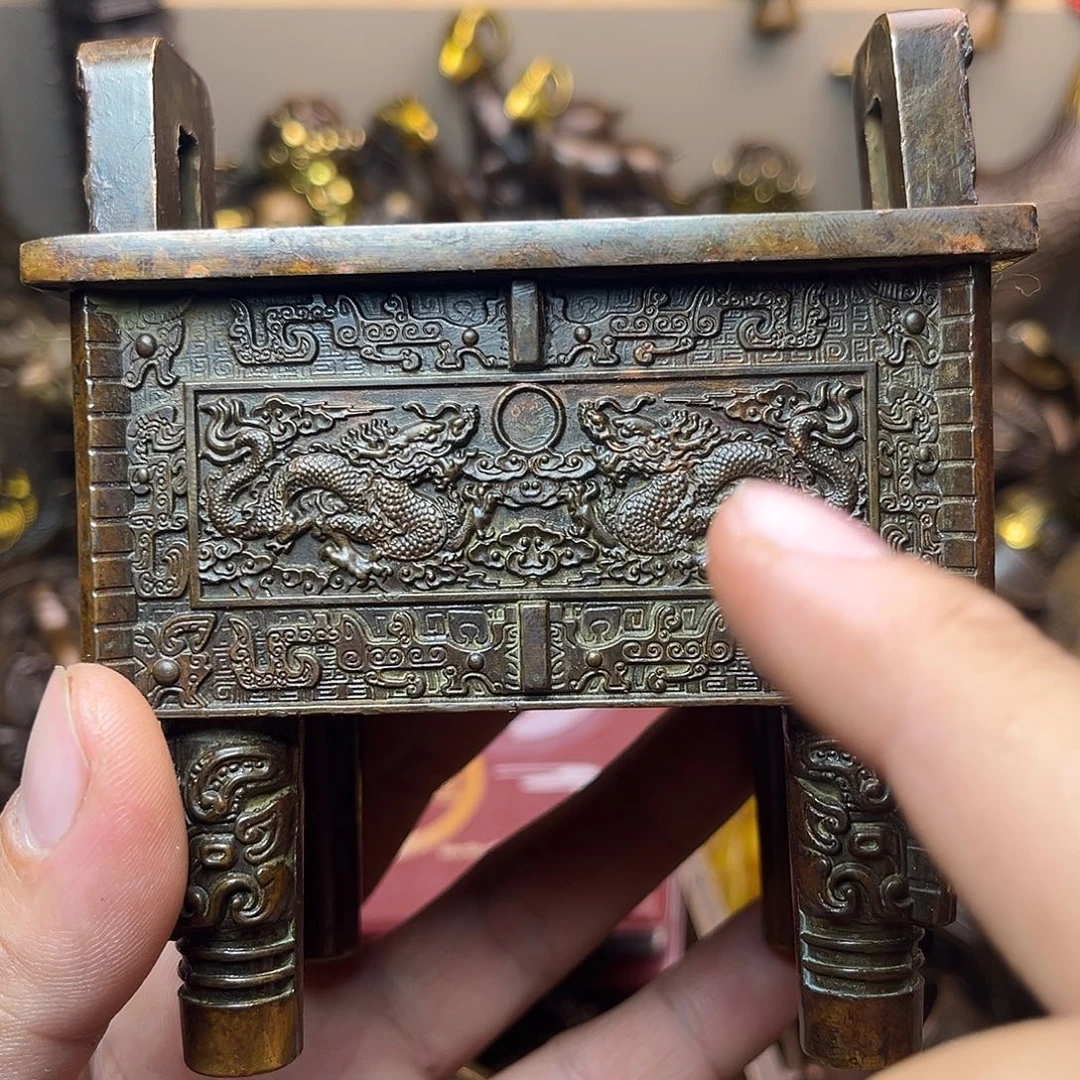 精美铜器工艺品等